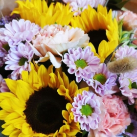 Ramos de flores frescas en Quart de Poblet